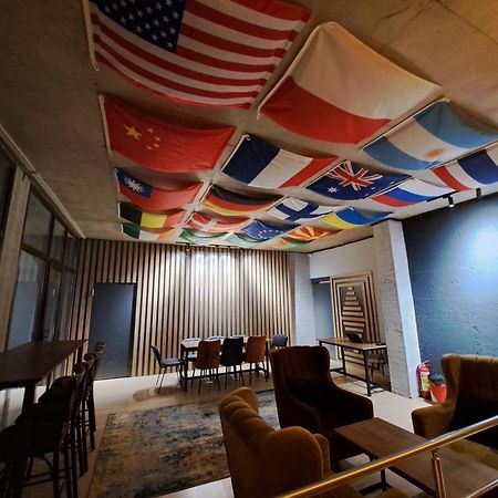Karvi Hostel & Suites バトゥーミ エクステリア 写真