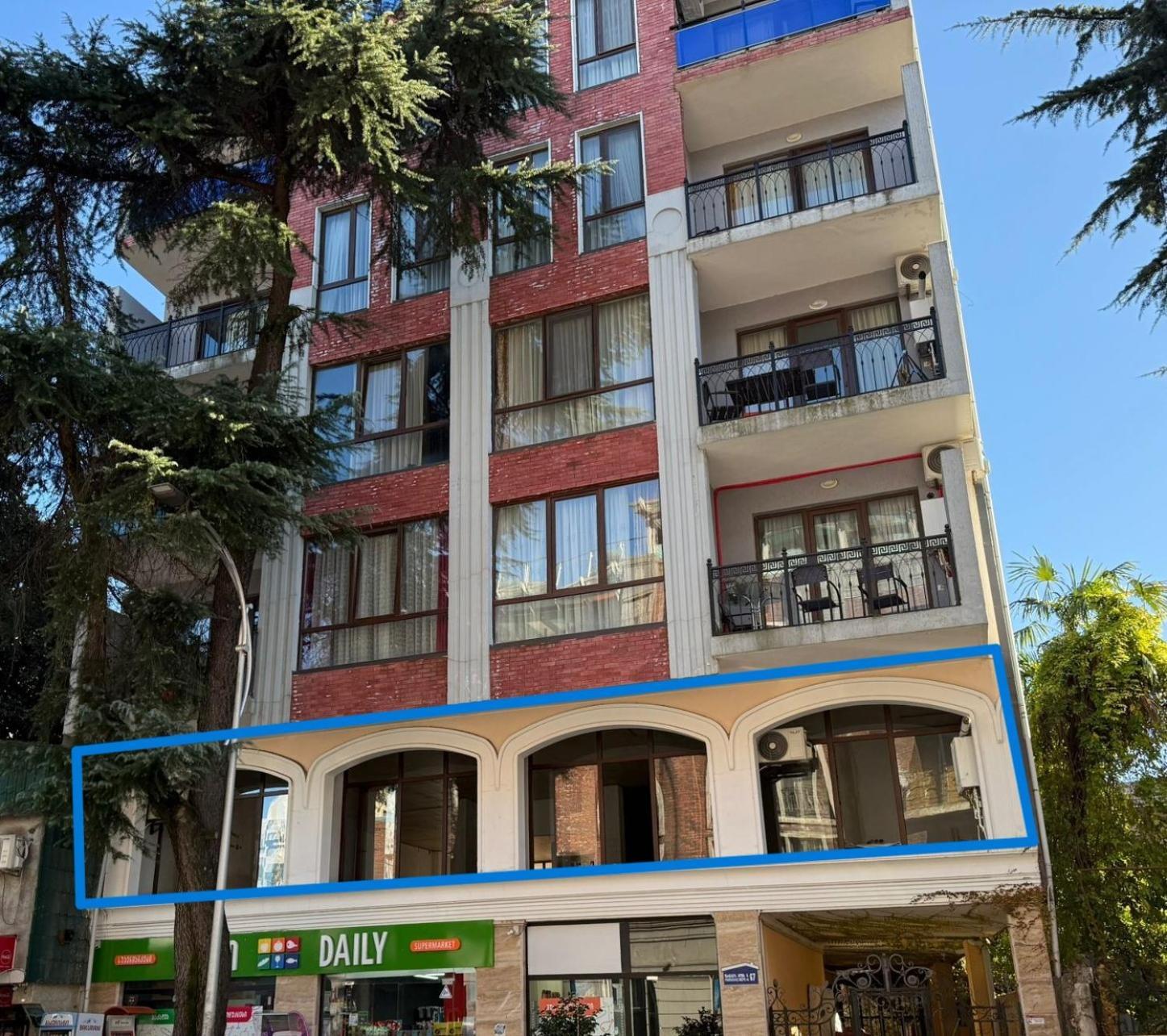 Karvi Hostel & Suites バトゥーミ エクステリア 写真