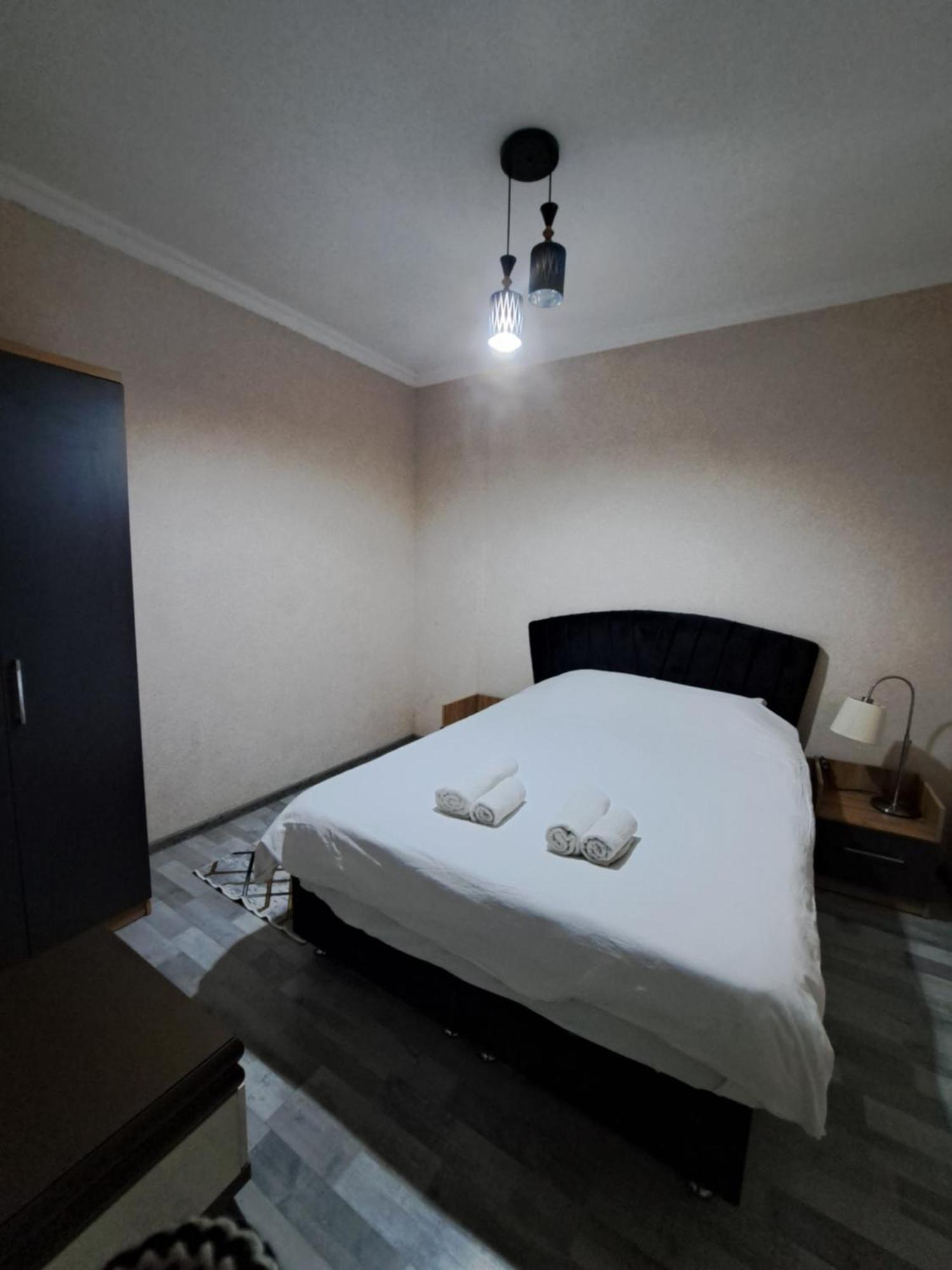 Karvi Hostel & Suites バトゥーミ エクステリア 写真
